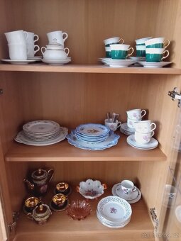 Prodám retro sklo a porcelán. - 2