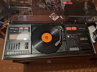 Universum Senator - číst popis - 2