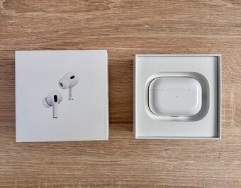 Apple AirPods Pro 2 (USB-C) - 2