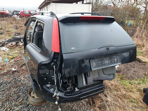 Volvo XC90 2,4 D5 136kW, 2005, pouze zbytky z vozu - 2