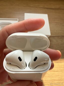 Prodam Apple airpods 2. generace - 2