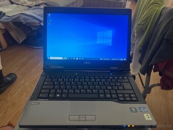 Fujitsu Lifebook S Series - 2