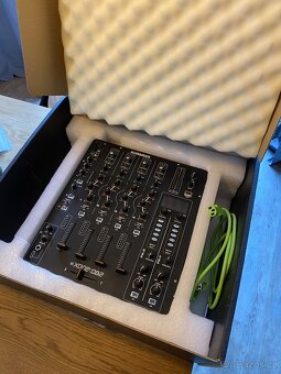 A&H DB2 Dj mixer - 2