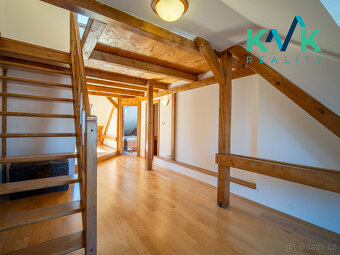 Prostorný byt 3+1, 90 m², po rekonstrukci, 15 min. pěšky do - 2