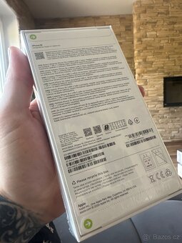 iPhone 16 128GB - 2