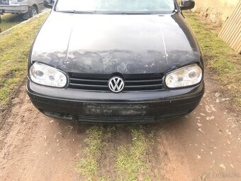 VW Golf 4 přední nárazník - 2
