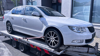Vůz na náhradní díly Škoda Superb 2 sedan 09 CDVA LRJ LF9E - 2