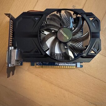 GIGABYTE GeForce GTX 750 OC 1 GB GDDR5 - 2