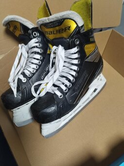 Hokejové brusle Bauer S37 Supreme JR - 2