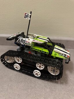Lego Technic 42065: Pásový závoďák na dálkové ovládání - 2