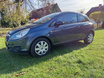 OPEL CORSA D 1,4 64kW r.v. 2010 najeto123tis. km - 2