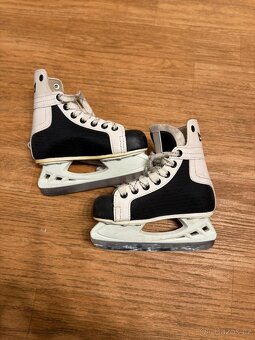 Chlapecké brusle v. 32 -33 - 2
