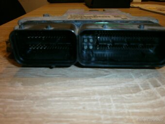 řídící jednotka Opel Zafira - 2