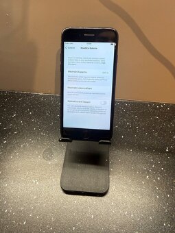 Apple iPhone 7 – 256 GB, baterie 100 % - 2