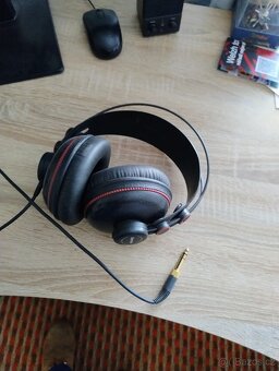 Sluchátka superlux - 2