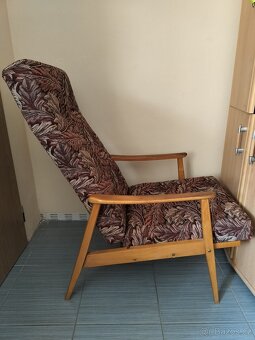 Polohovatelné křeslo - 2