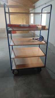 Pojízdný regál - 2
