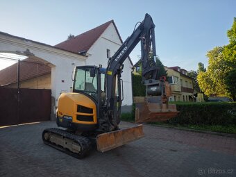 Pásový bagr Minibagr Volvo ECR35D r.v. 2017 Nové pásy - 2