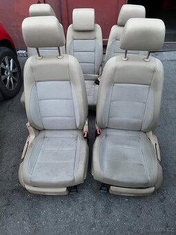 Sedačky VW Touran - 2