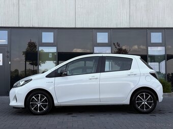 Toyota Yaris Hybrid automat / 2013 / ČR / 77 tis. - 2