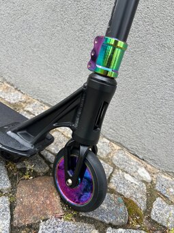 Freestyle koloběžka MOVINO Stunt Kräken Neochrome - 2