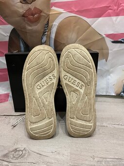 Guess Boty - 2