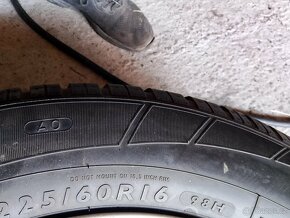 225/60/16 98h Dunlop - zimní pneu 2ks - 2