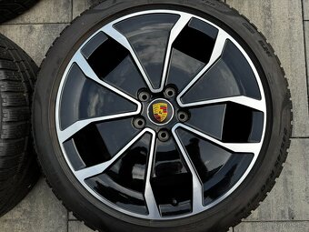 Originál alu kola Porsche Taycan zima Pirelli - 2