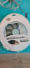 13 ks ventilátorů Master MegaFlow 200 - 2