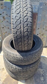 275/60 R20 - 2