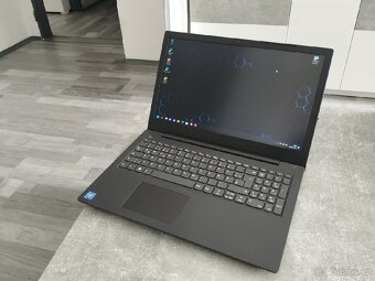 Lenovo V130-15IGM - 2