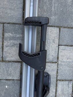 Thule ProRide 598 – střešní držák na kola ve výborném stavu - 2