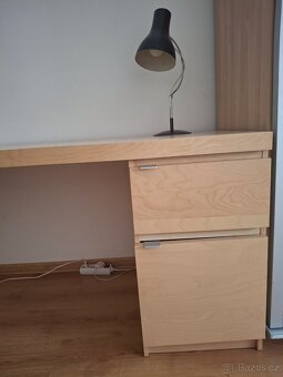 Prodám krásný psací stůl LEVNĚ - 2