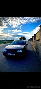Golf 4 1.6 74kw stk jeste rok a pul - 2