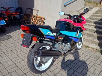 Honda CBR 600F - 2
