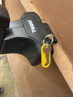 THULE příčníky s uzamykáním-Honda CR-V (137cm) - 2