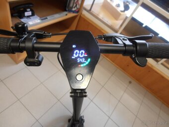 Elektro koloběžka Sencor scooter S80 - 2