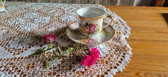 Krásné porcelánové hrníčky s podšálky - 2