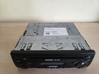 Autorádio Blaupunkt 24V - 2