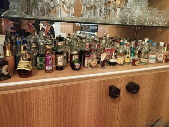 Sbírka mini lahviček - 2