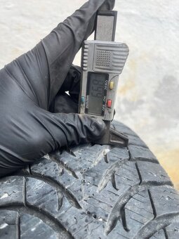 185/60 r15 zimní Michelin Bridgestone 4ks - 2