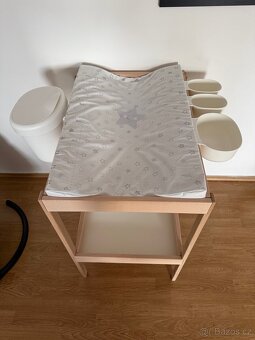 Přebalovací pult IKEA + příslušenství - 2