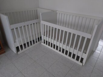 2 dětské postýlky IKEA Stuva pro dvojčata - 2