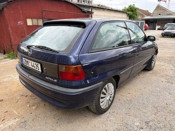 Opel Astra F 1.6i AUTOMAT - 2
