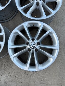 ALU Disky Volkswagen R17 - 2