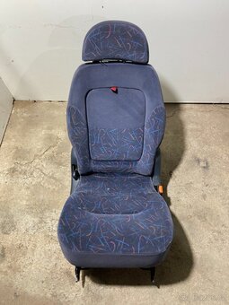 Sedačka integrovaná dětská VW Sharan - 2