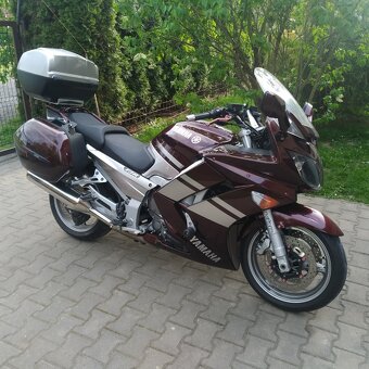 Yamaha FJR 1300 - 2