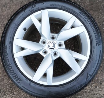 Disky originální Škoda Octavia IV 5x112 R17 Lyra - 2