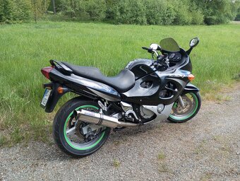 Suzuki GSX 600f - 2