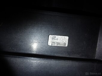 Land Rover Range Rover Evoque front grille - 2